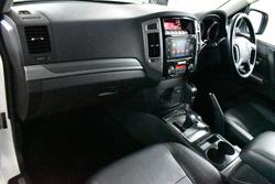 2020 Mitsubishi Pajero Exceed