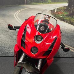 2004 DUCATI 749 Red