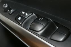 2023 Nissan Navara ST