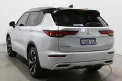 2023 Mitsubishi Outlander Exceed Tourer