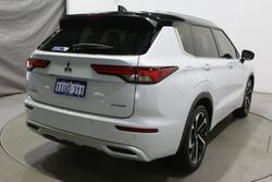 2023 Mitsubishi Outlander Exceed Tourer