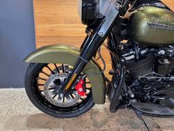 2017 Harley-davidson FLHRXS ROAD KING SPECIAL Beige