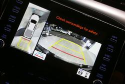 2025 Toyota Hilux SR5 48V