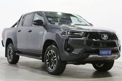2025 Toyota Hilux SR5 48V