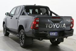 2025 Toyota Hilux SR5 48V