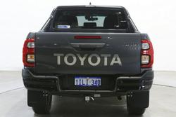 2025 Toyota Hilux SR5 48V