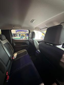 2025 Volkswagen Amarok TDI500 Style