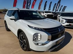 2025 MITSUBISHI Outlander LS