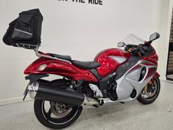 2016 Suzuki GSX1300RA (HAYABUSA) Red