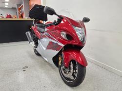 2016 Suzuki GSX1300RA (HAYABUSA) Red