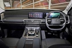 2025 MG MGU9 Explore Pro EKK1C MY25 4X4 Dual Range Alpine White