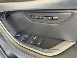 2021 Jaguar XE P300 R-Dynamic HSE