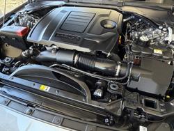 2021 Jaguar XE P300 R-Dynamic HSE