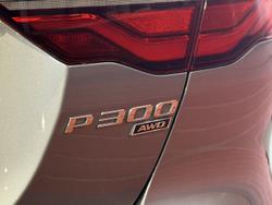 2021 Jaguar XE P300 R-Dynamic HSE