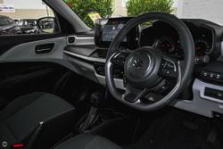 2025 Suzuki Swift Hybrid Plus