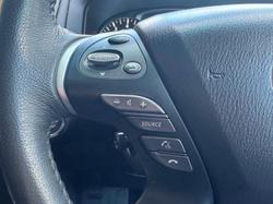 2016 Nissan Pathfinder ST-L