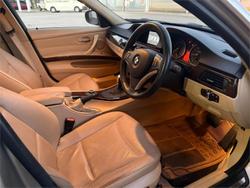 2010 BMW 3 Series 323i Lifestyle