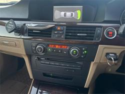 2010 BMW 3 Series 323i Lifestyle