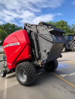 0 Massey Ferguson Mf4160v Xtra 13 Round Baler 1.6M, 13 Knifes 18,920 Bales Red