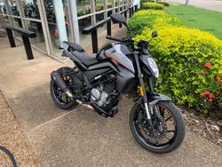 2023 CFMOTO 300 NK ABS Black