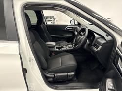 2023 Mitsubishi Outlander LS