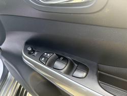 2022 Nissan Navara ST