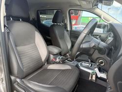 2022 Nissan Navara ST