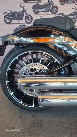 2025 Harley-davidson FXBR BREAKOUT (117) Vivid Black