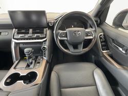 2023 Toyota Landcruiser VX