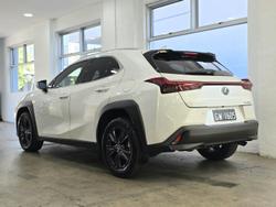 2022 Lexus UX 250h Luxury