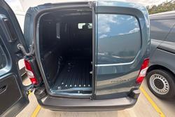 2024 Peugeot Partner Pro