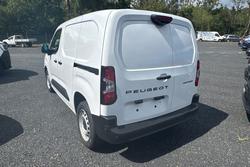 2024 Peugeot Partner Pro