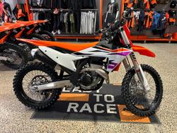 2024 KTM 350 SX-F SX-F Orange