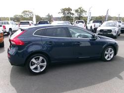 2014 Volvo V40 T4 Luxury