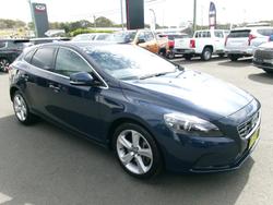 2014 Volvo V40 T4 Luxury