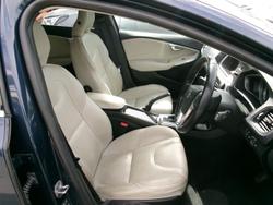 2014 Volvo V40 T4 Luxury