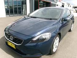 2014 Volvo V40 T4 Luxury