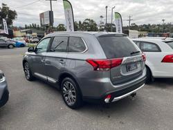 2016 Mitsubishi Outlander LS