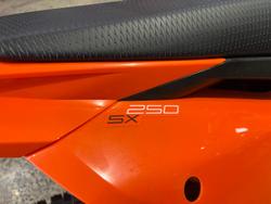 2025 KTM 250 SX SX Orange