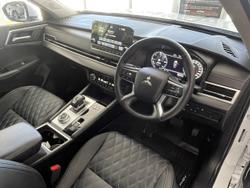 2023 Mitsubishi Outlander PHEV Exceed