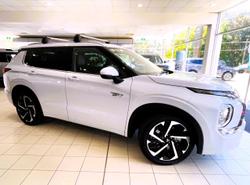2023 Mitsubishi Outlander PHEV Exceed