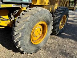 John Deere 670D Grader