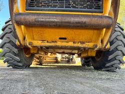 John Deere 670D Grader