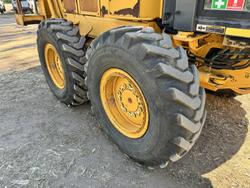 John Deere 670D Grader