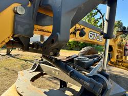 John Deere 670D Grader