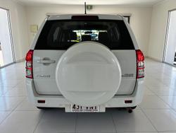 2015 Suzuki Grand Vitara Navigator JB White Pearl