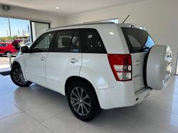 2015 Suzuki Grand Vitara Navigator JB White Pearl