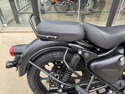 2025 Royal Enfield (see Also Enfiel CLASSIC 350 HALCYON STEALTH BLACK