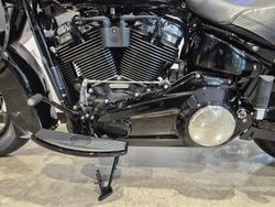 2025 Harley-Davidson Heritage Classic 117 (FLHC) Softail Black