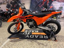 2025 KTM 450 SX-F SX-F Orange